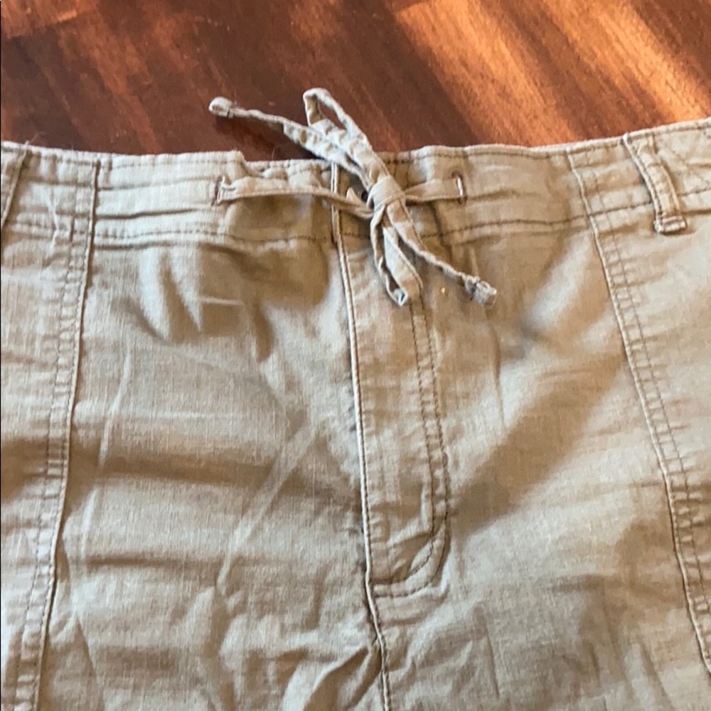 capris